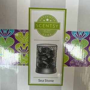 Scentsy Sea Stone warmer